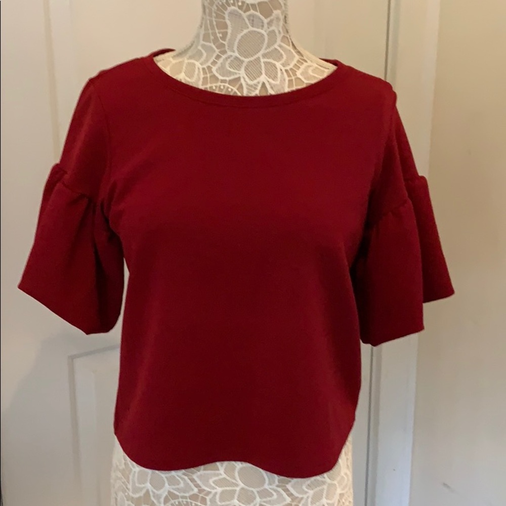 Burgundy short balloon sleeve shirt